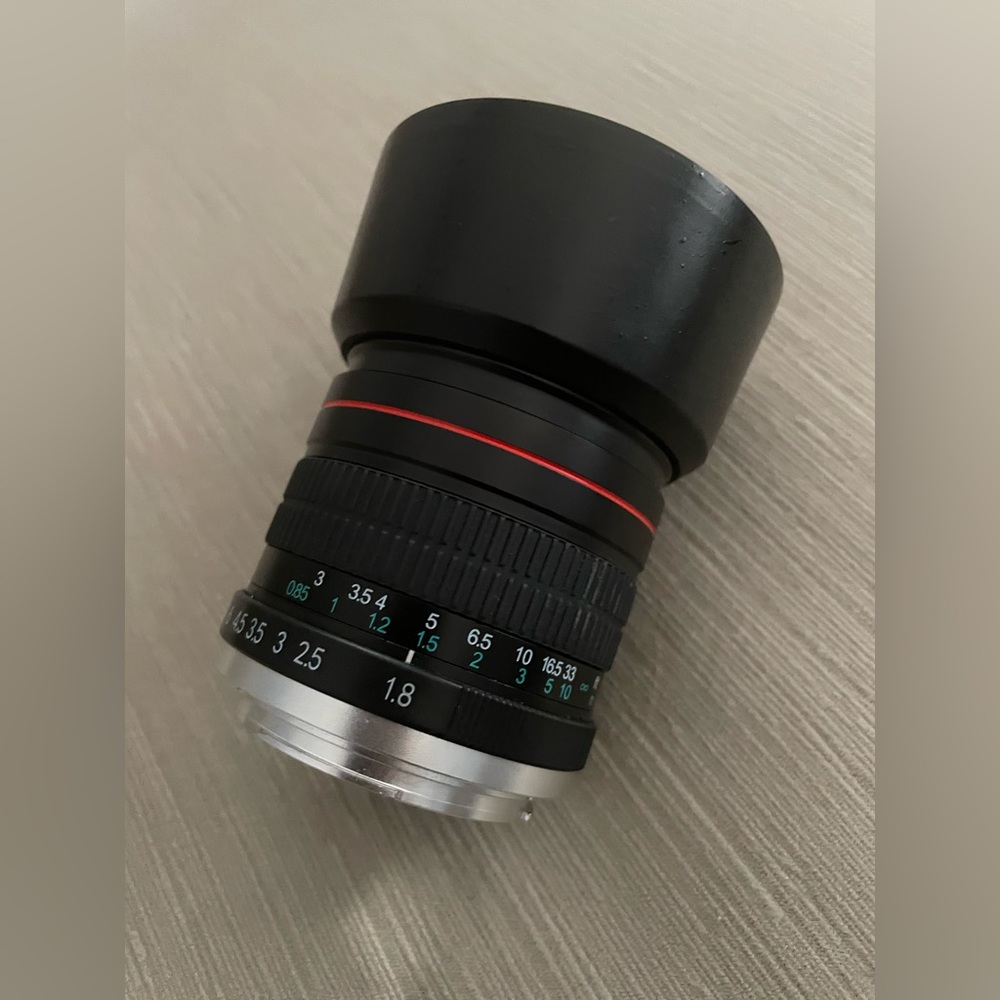 Canon 85mm FE 1.8 STM